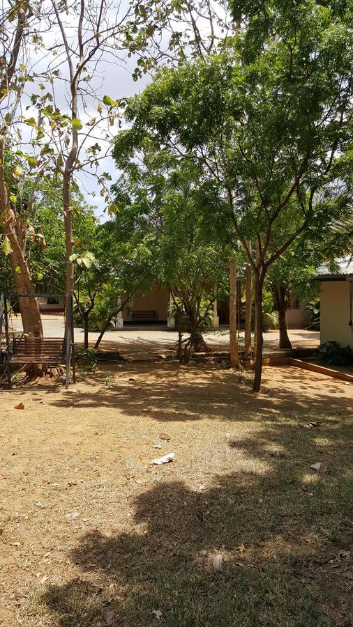 Lokuge Grand Resort Kataragama Eksteriør bilde
