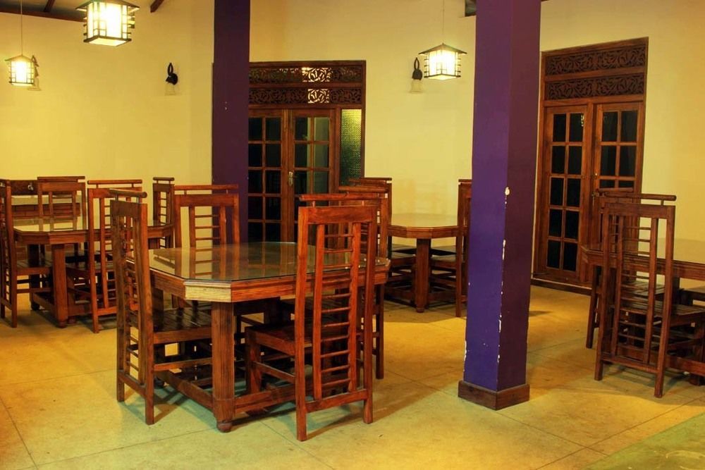 Lokuge Grand Resort Kataragama Eksteriør bilde