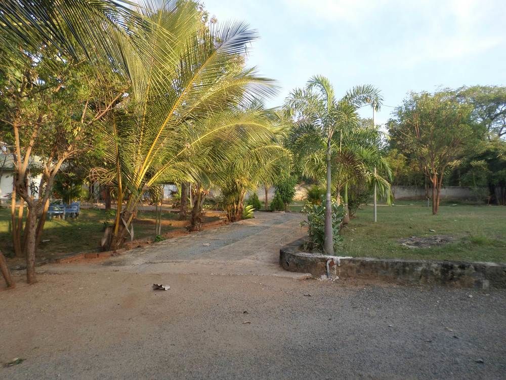 Lokuge Grand Resort Kataragama Eksteriør bilde