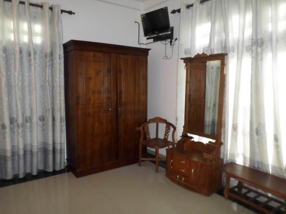 Lokuge Grand Resort Kataragama Eksteriør bilde