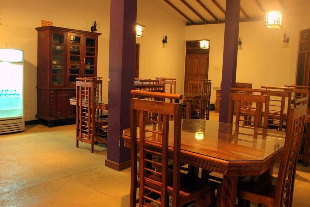 Lokuge Grand Resort Kataragama Eksteriør bilde